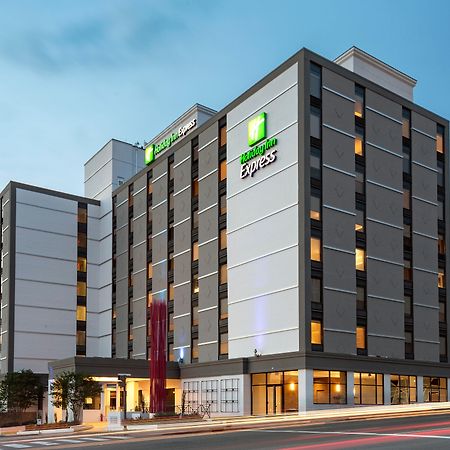 Holiday Inn Express Nashville-Downtown - Broadway By Ihg Exterior foto