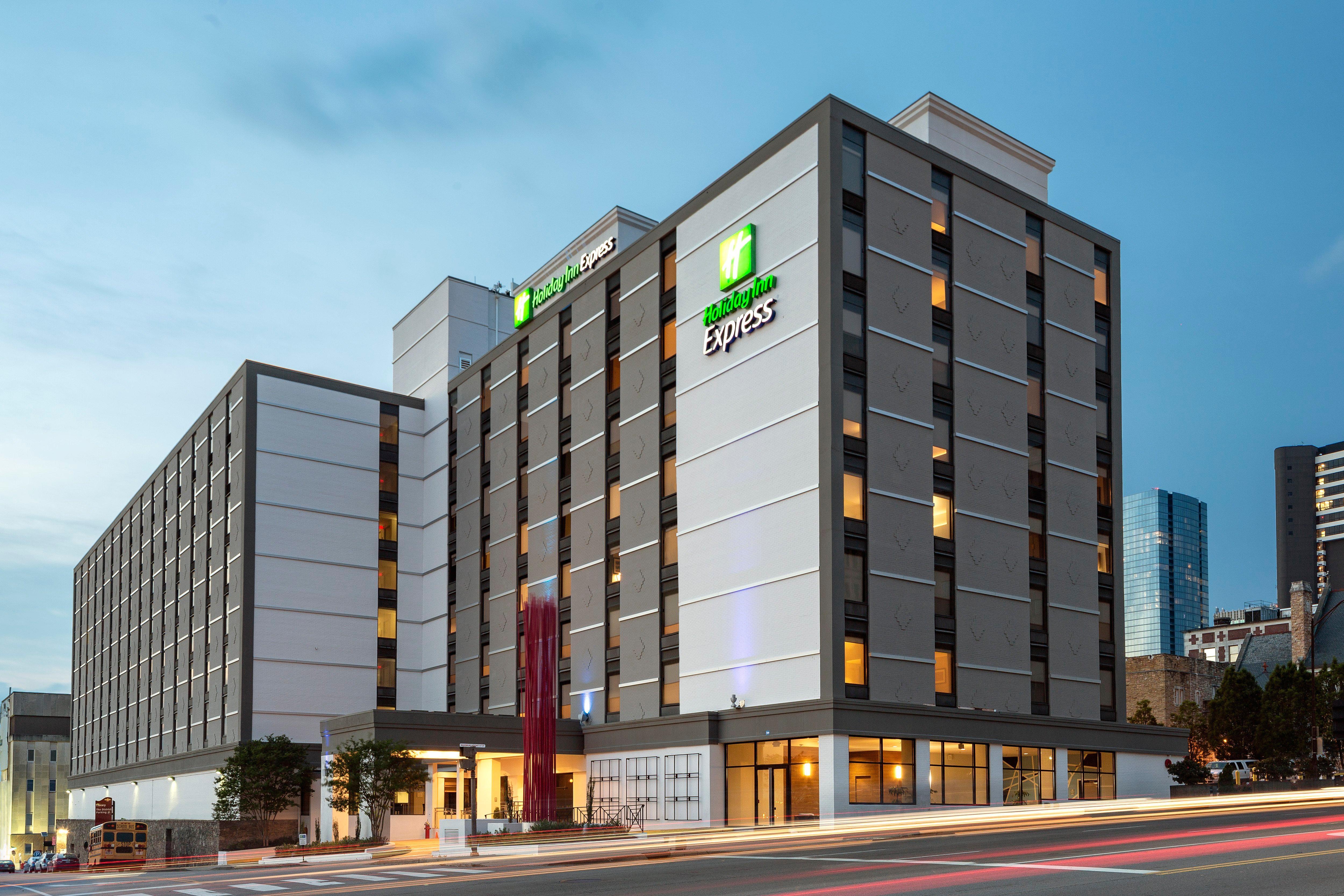 Holiday Inn Express Nashville-Downtown - Broadway By Ihg Exterior foto