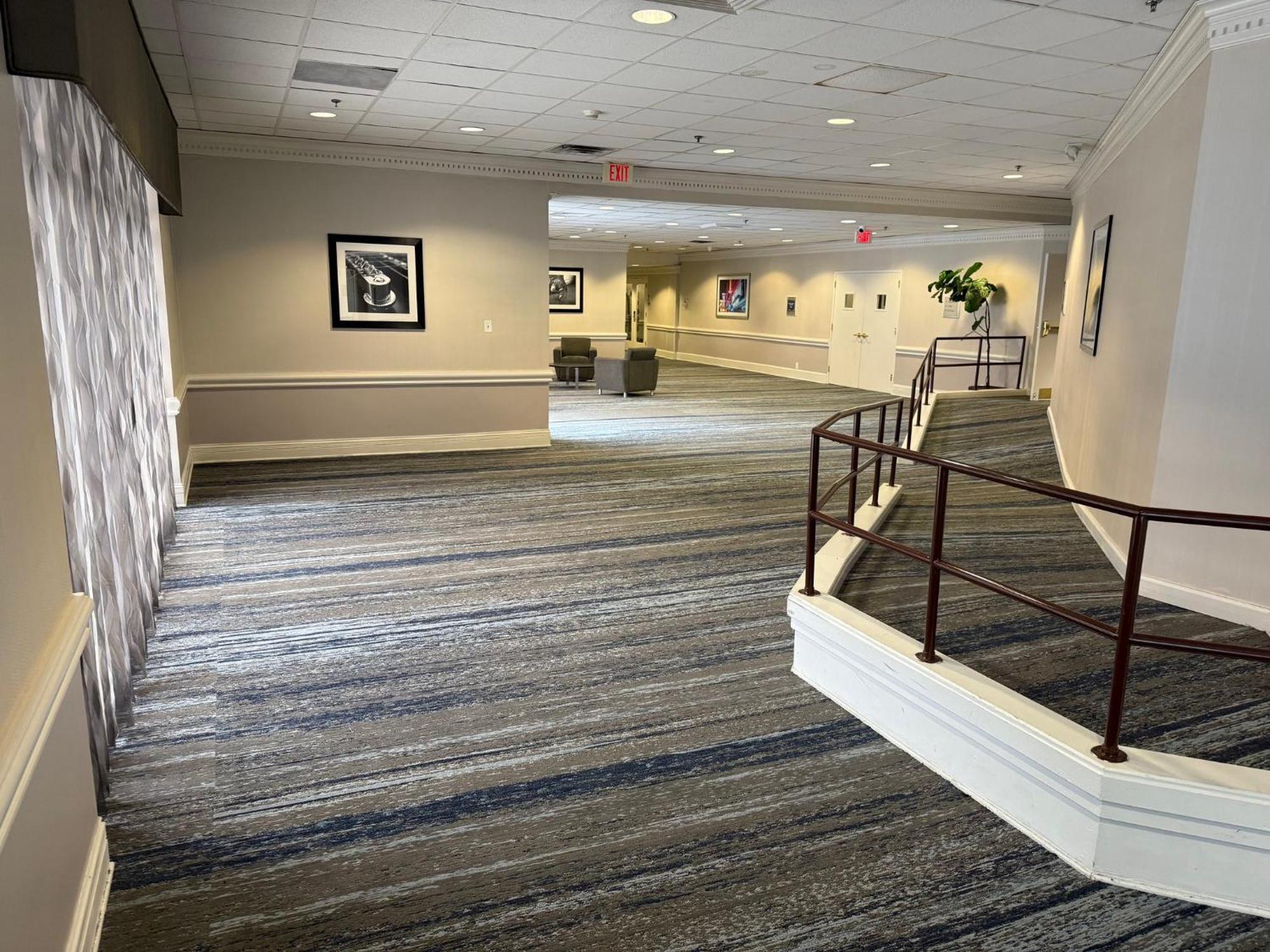 Holiday Inn Express Nashville-Downtown - Broadway By Ihg Exterior foto