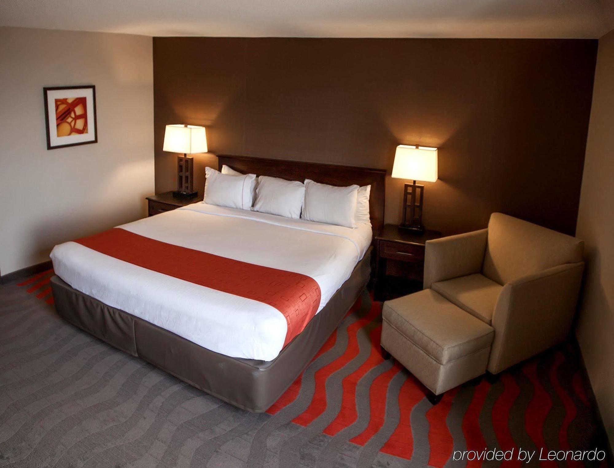 Holiday Inn Express Nashville-Downtown - Broadway By Ihg Exterior foto